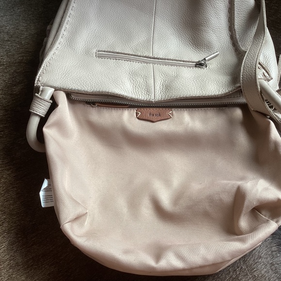 The Sak Los Feliz Pebbled Leather Crossbody Handbag - Picture 8 of 13